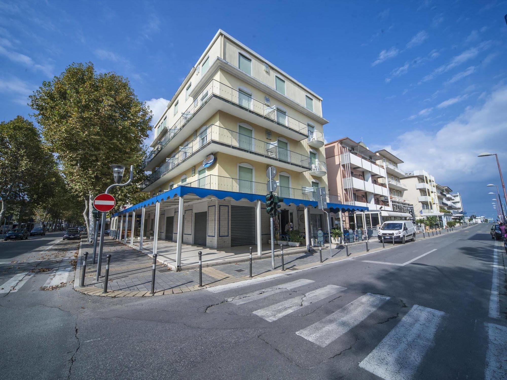 Hotel Marilonda Rimini Exterior photo